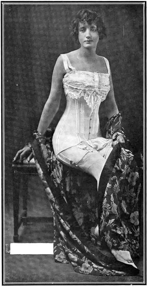 Corsets: 1916, Wearing History™