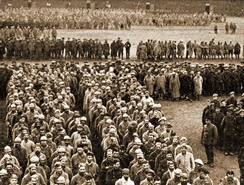 WW1 Photos: In The Prison Camps of Germany - 1920 | GG Archives
